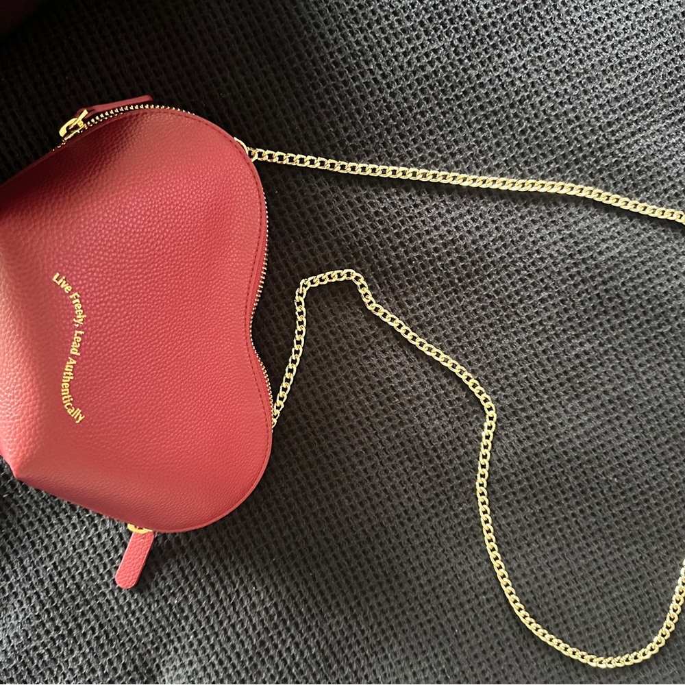 OLEADA Le Coeur Pouch (Regular)
Vegan - Picture 4 of 4